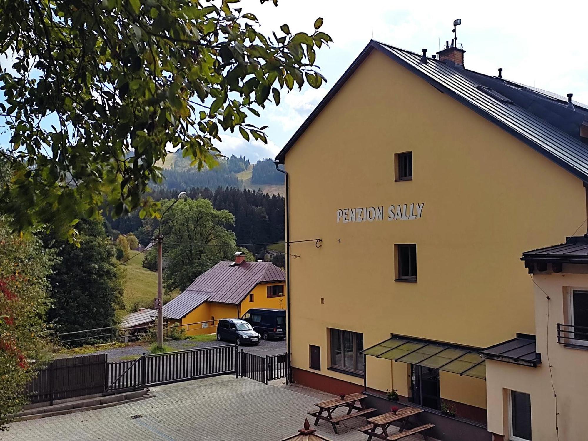 Penzion Sally Албрехтице в Йзерски хорах Екстериор снимка